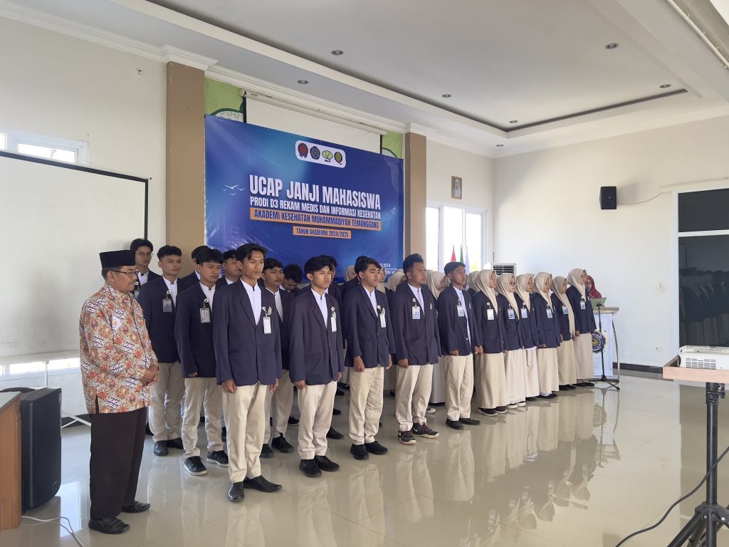 Ucap Janji Mahasiswa AKMT: Wujud Integritas dan Dedikasi Calon Tenaga Kesehatan