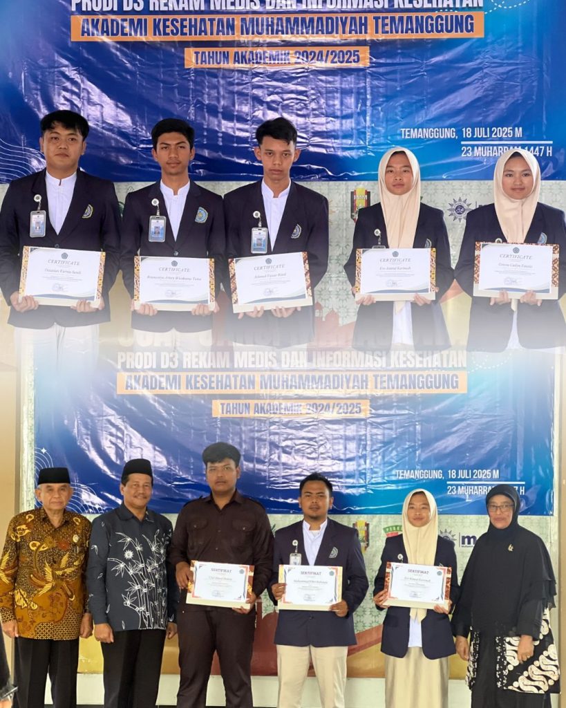 Penghargaan mahasiswa berprestasi AKMT 2024/2025