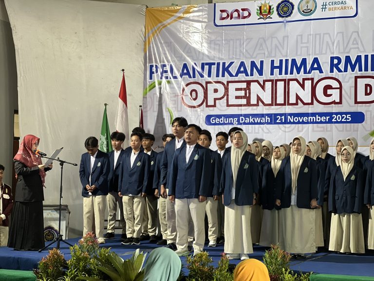 AKMT Resmi Lantik Pengurus HIMARMIK 2025/2026: Dorong Kompetensi dan Soft Skill Mahasiswa