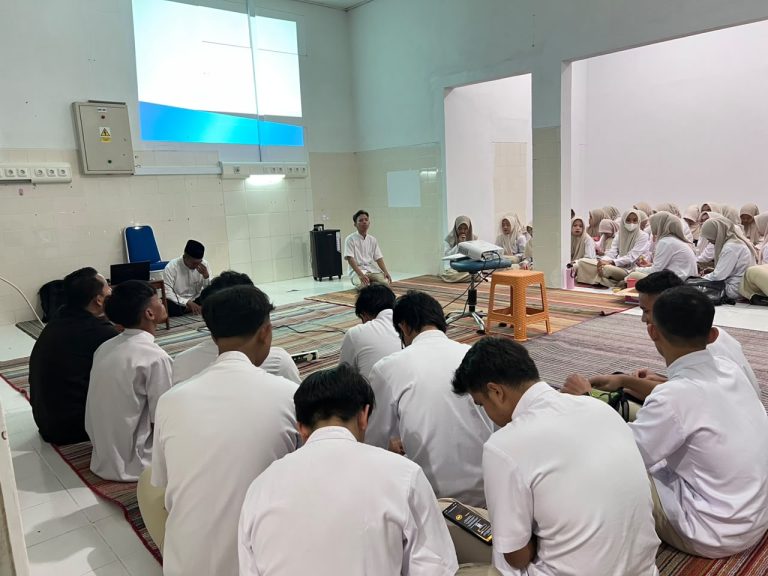 Kajian Rutin AIK AKMT: Al-Qur'an sebagai Pedoman Hidup Menuju Kebahagiaan